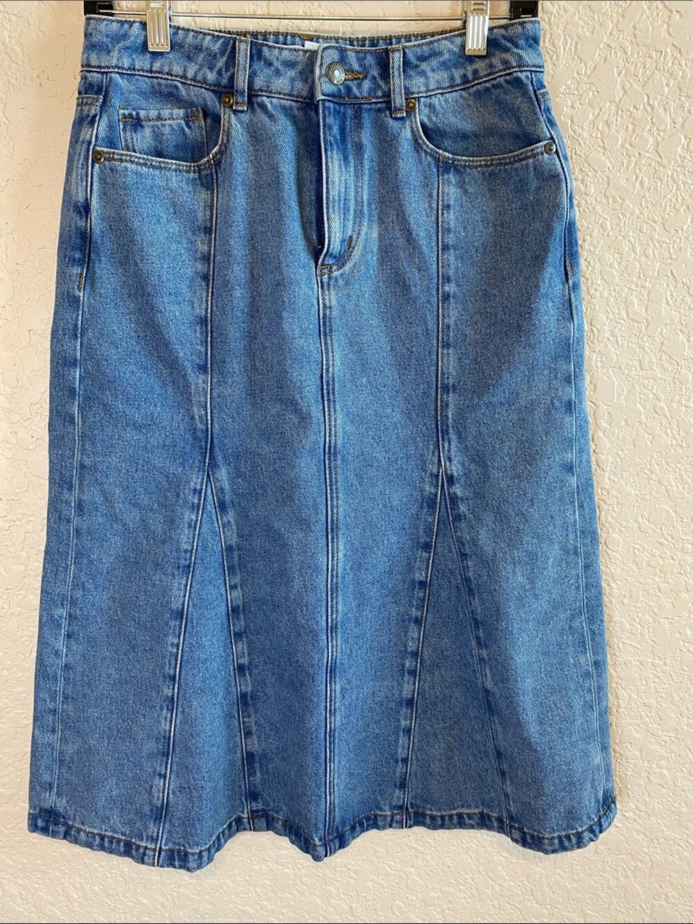 Ann Taylor LOFT Women's Medium Blue Denim Flare Skirt with Panel Details Size 0